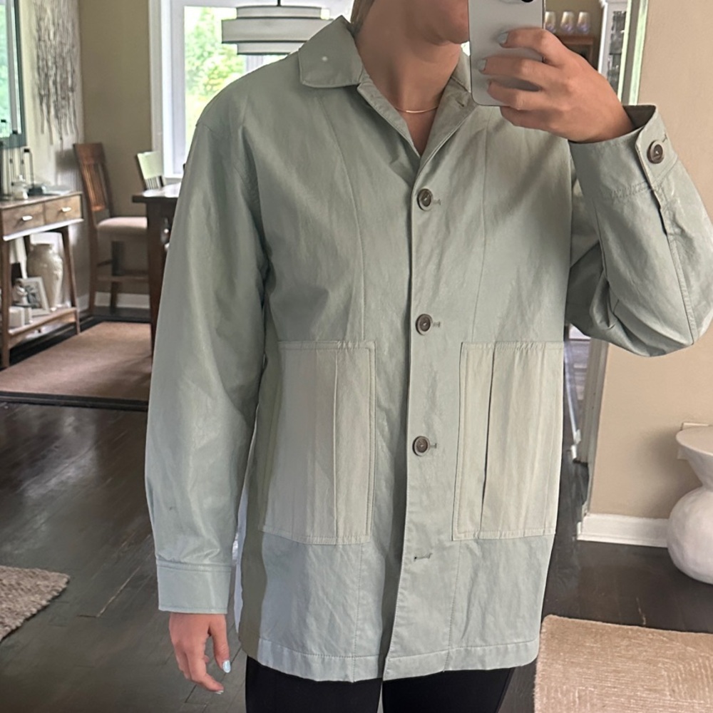 Women’s light gray/bluish jacket